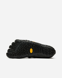 Spidrwalk Black, drainage perforations for quick drying