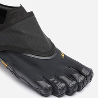 Trailope Black, wing-shaped debris guard on the upper