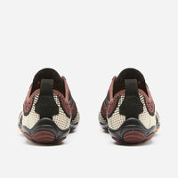 V-Run Brown, Ivory and Black, zero drop for a natural stride
